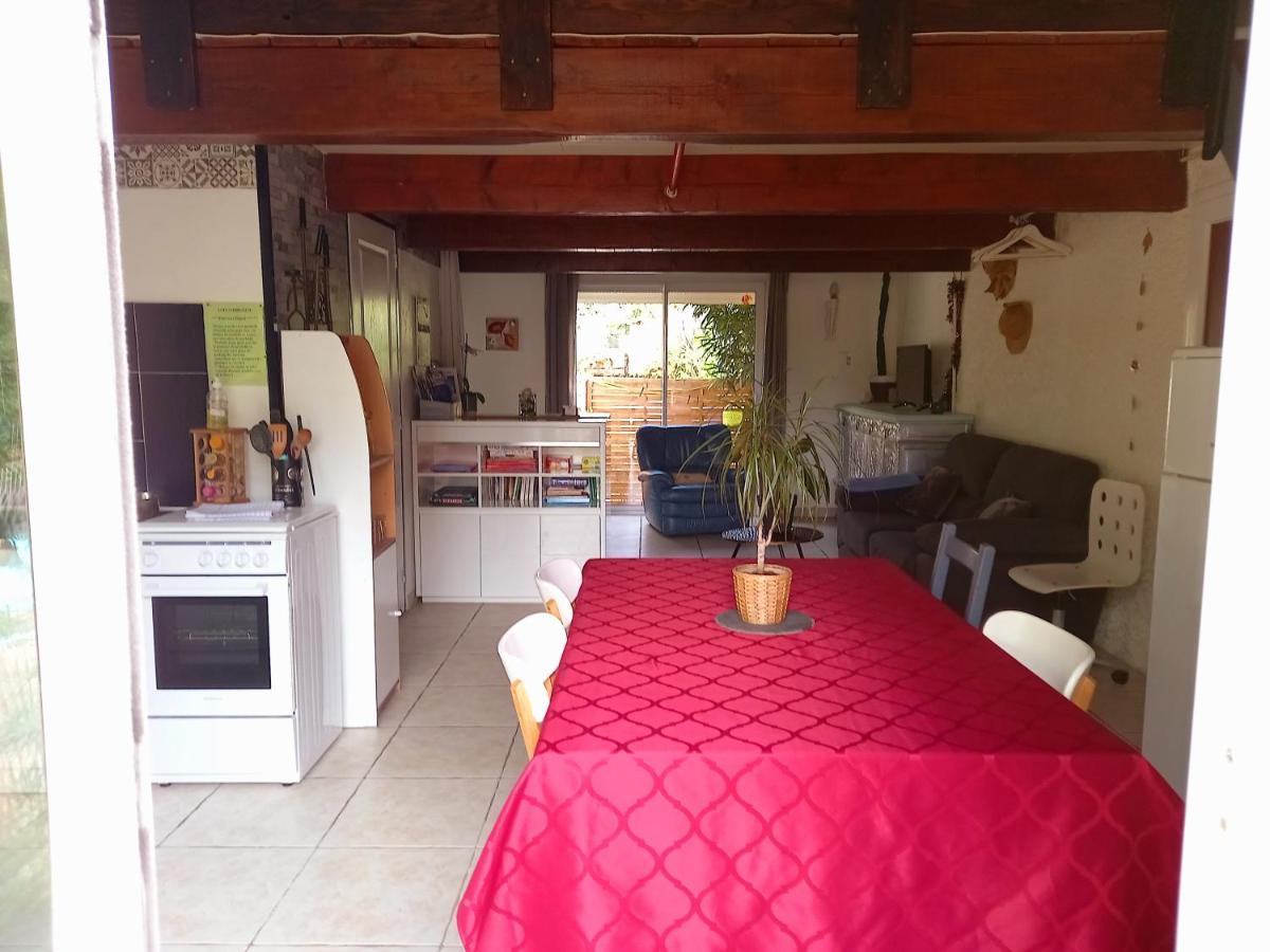 Loft Ambrussum maison Meublée avec jacuzzi extérieur Villa Lunel  Exterior foto